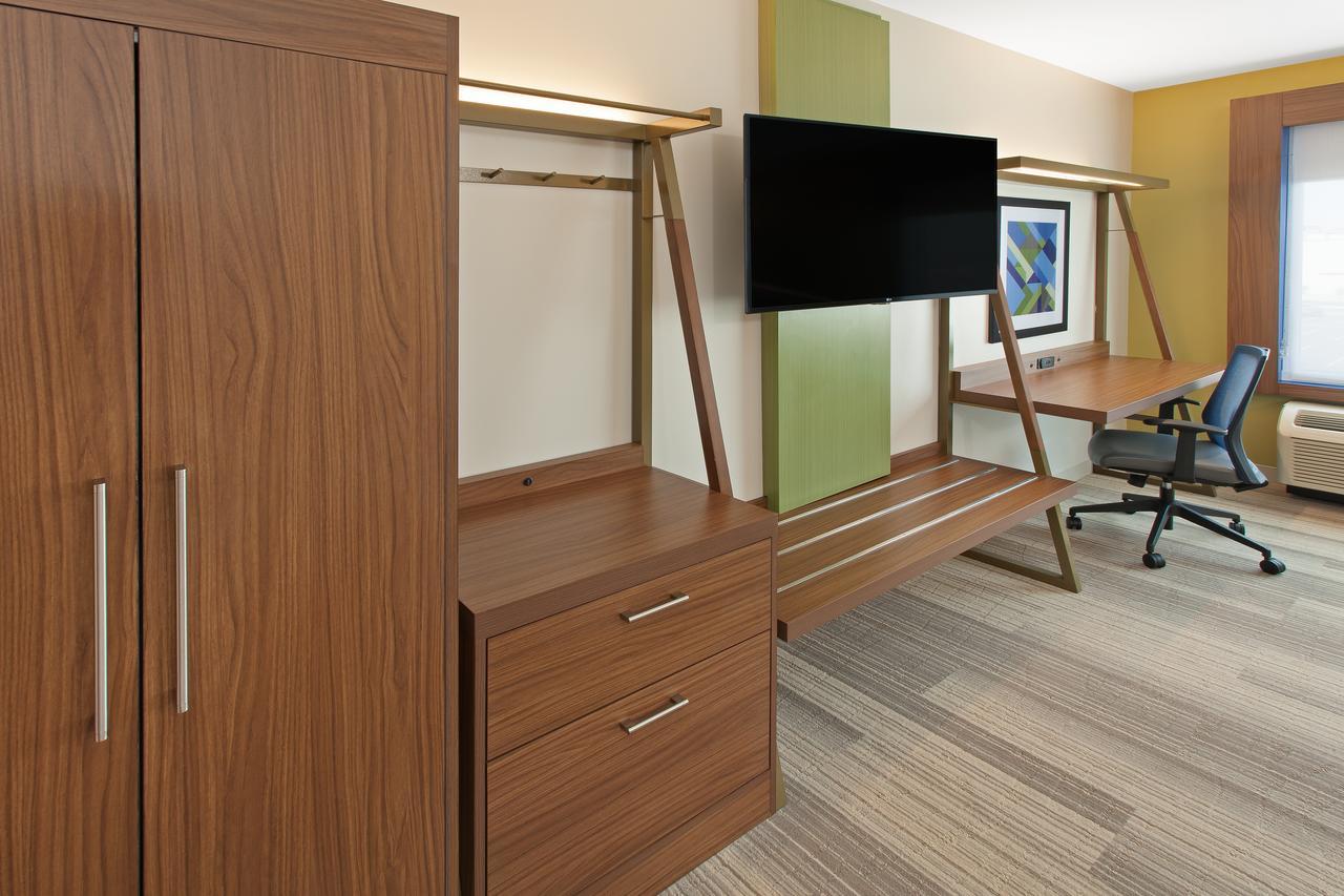 Holiday Inn Express & Suites - Sterling Heights-Detroit Area By Ihg Экстерьер фото